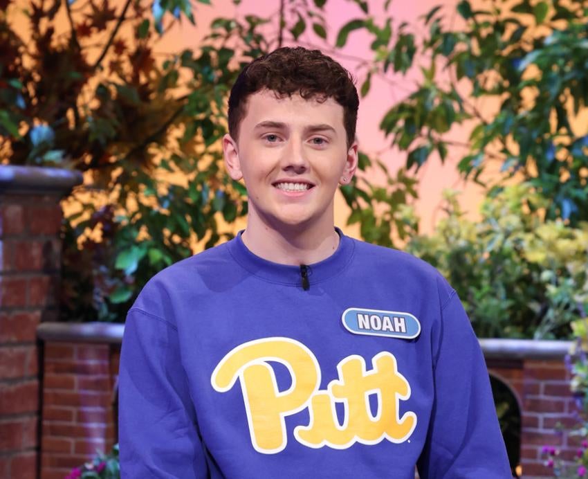 Stockwell in a Pitt shirt on the Wheel of Fortune set
