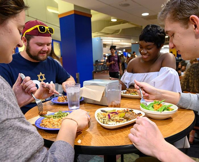 Students eat at Market Central